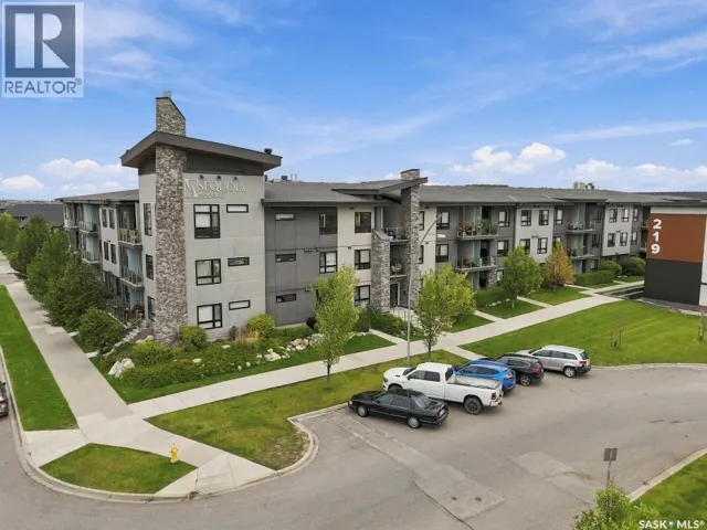 220 223 Evergreen SQUARE, Saskatoon, Saskatchewan S7W0W2