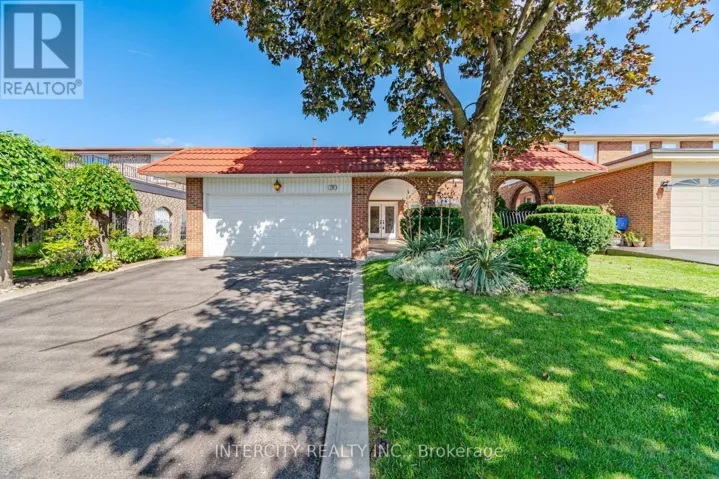 146 JULES AVENUE, Vaughan (East Woodbridge), Ontario L4L1Y3