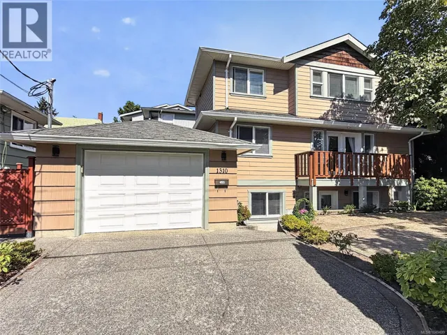 1310 Basil Ave, Victoria, British Columbia V8T3N2