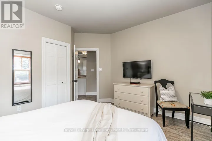 780