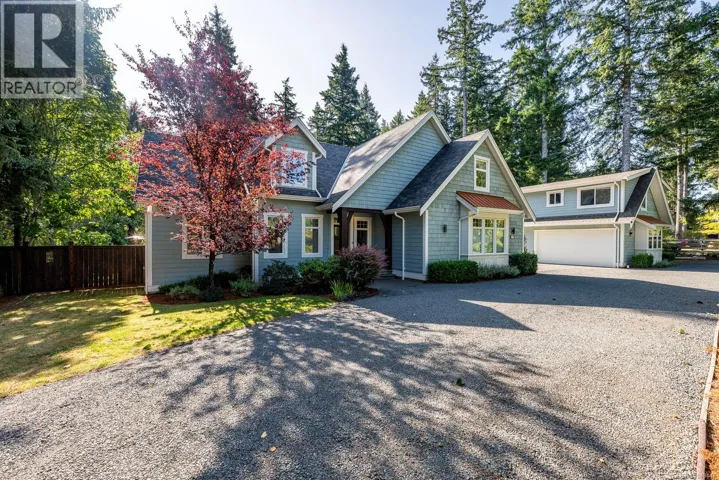 2377/2379 Barbara Rd, Courtenay, British Columbia V9J1L9