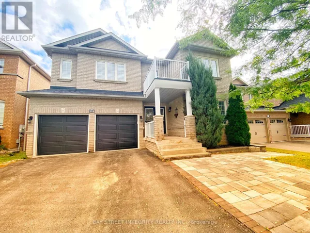 MAIN 114 RED RIVER CRESCENT, Newmarket (Woodland Hill), Ontario L3X2R1