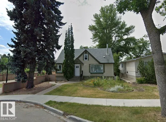 11411 79 AV NW, Edmonton, Alberta T6G0P5