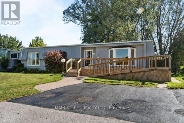 2 PINERIDGE CRESCENT, Clarington (Newcastle), Ontario L1B1B9
