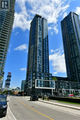 510 CURRAN Place Unit# 2001, Mississauga, Ontario L5B0J8