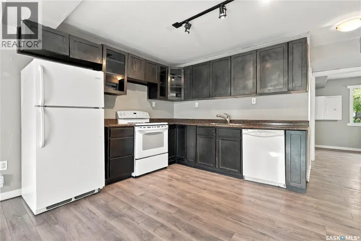 916 Athol STREET, Regina, Saskatchewan S4T3B7