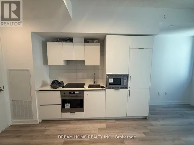 702 - 238 SIMCOE STREET, Toronto (Kensington-Chinatown), Ontario M5T0E2