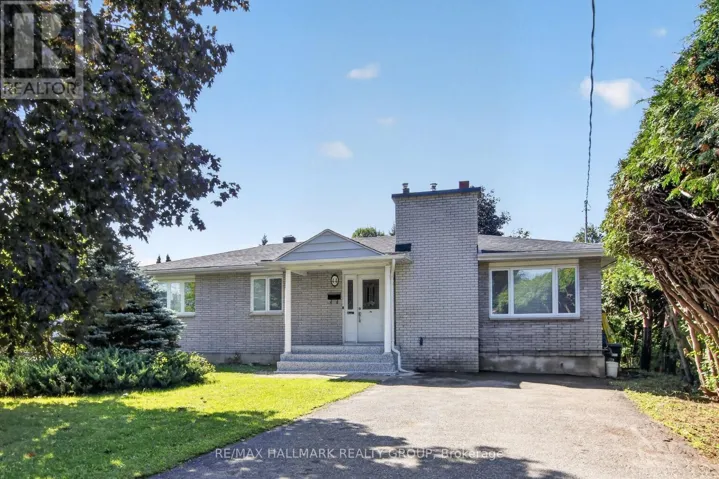 44 APPLEFORD STREET, Ottawa, Ontario K1J6T8