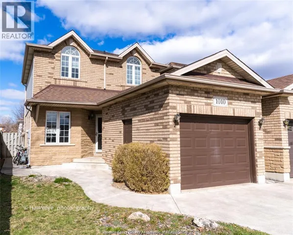 1010 SILVERDALE, Windsor, Ontario N9G2R8