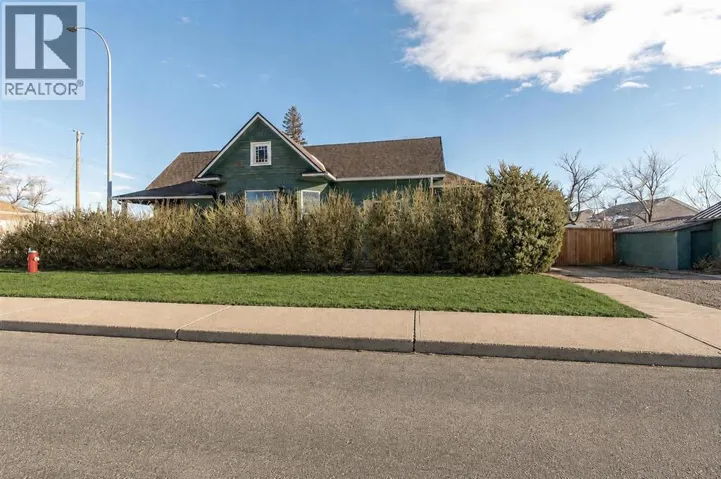 2424 4 Avenue, Fort Macleod, Alberta T0L0Z0