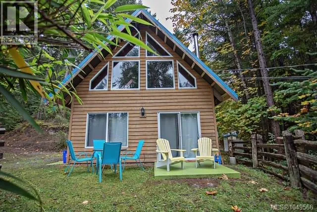 871 Sharie Rd, Gabriola Island, British Columbia V0R1X2