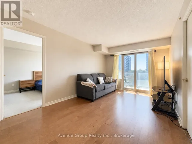 527 - 35 SARANAC BOULEVARD, Toronto (Englemount-Lawrence), Ontario M6A2G4