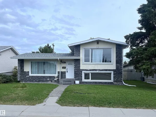 8817 163 ST NW, Edmonton, Alberta T5R2N8