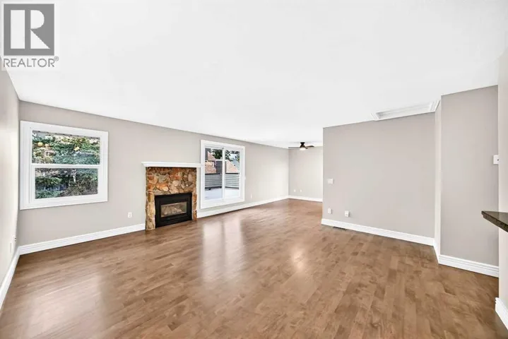 225, 33 Glamis Green SW, Calgary, Alberta T3E6T9