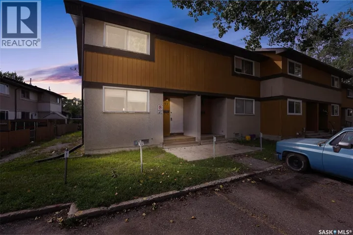 97 Mackenzie WAY, Regina, Saskatchewan S4N5M8