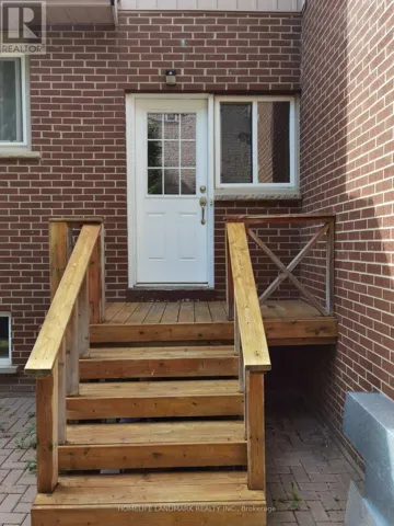 109 BROOKSIDE ROAD S, Richmond Hill (Westbrook), Ontario L4C0J6