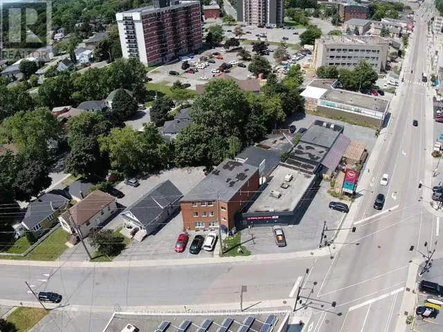 442 MACDONNELL STREET, Kingston (Central City East), Ontario K7L4E4