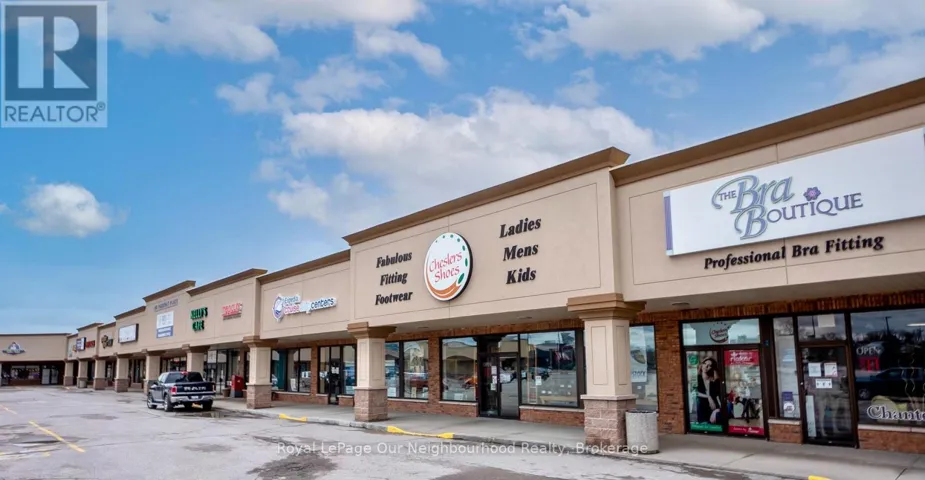 231 - 1135 LANSDOWNE STREET W, Peterborough (Otonabee Ward 1), Ontario K9J7M2