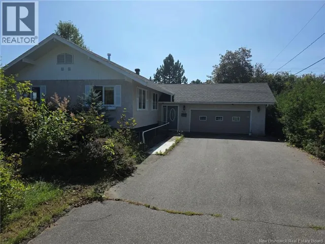 141 Neil, Bathurst, New Brunswick E2A3E3
