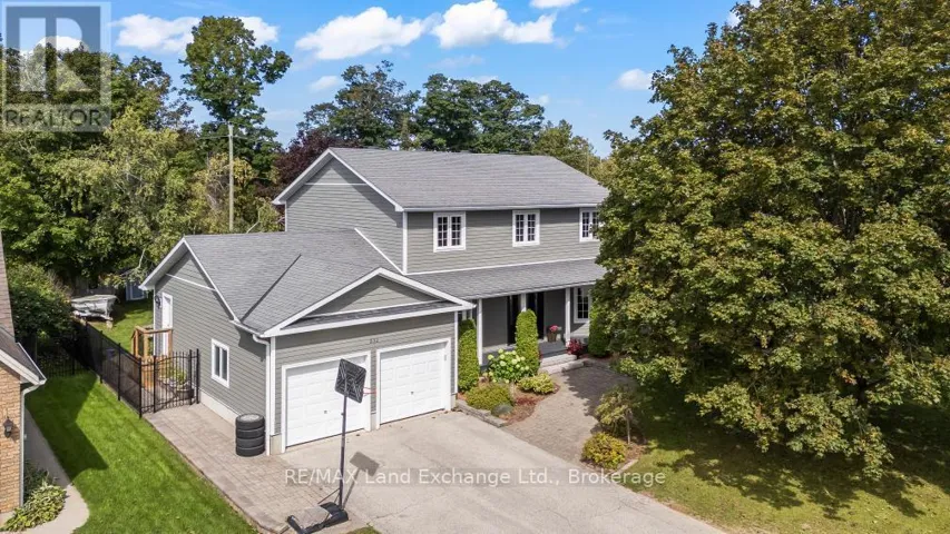 932 PARKWOOD DRIVE, Saugeen Shores, Ontario N0H2C2
