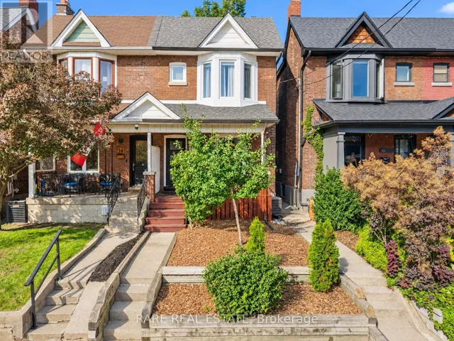 12 HERMAN AVENUE, Toronto (Roncesvalles), Ontario M6R1Y2