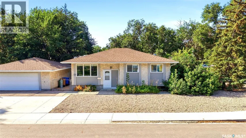 87 Vernon CRESCENT, Regina, Saskatchewan S4R7S8