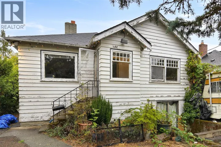 482 Ker Ave, Saanich, British Columbia V9A2B7