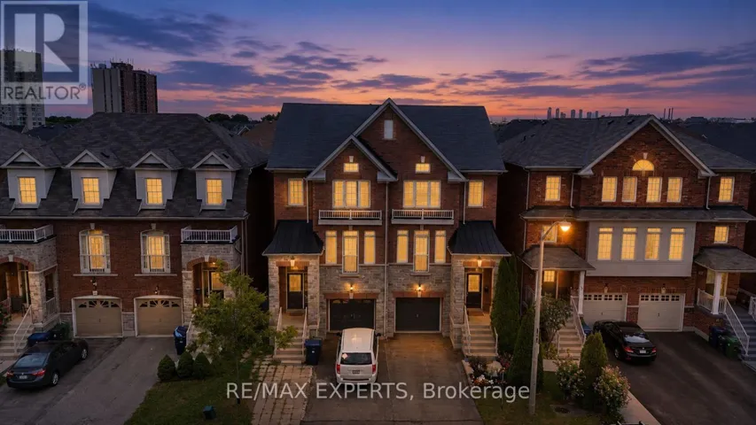 38 BETTY NAGLE STREET, Toronto (Humberlea-Pelmo Park), Ontario M9M0E2