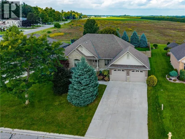 24 MELODY Drive, Delhi, Ontario N4B3E1