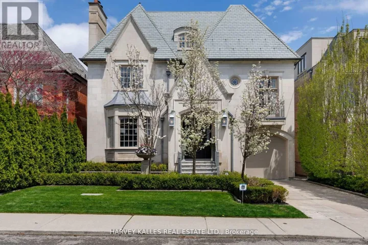 215 DUNVEGAN ROAD, Toronto (Forest Hill South), Ontario M5P2P2