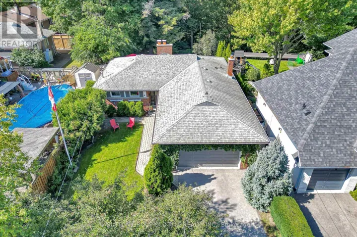 4 RAVENSCREST DRIVE, Toronto (Princess-Rosethorn), Ontario M9B5M7