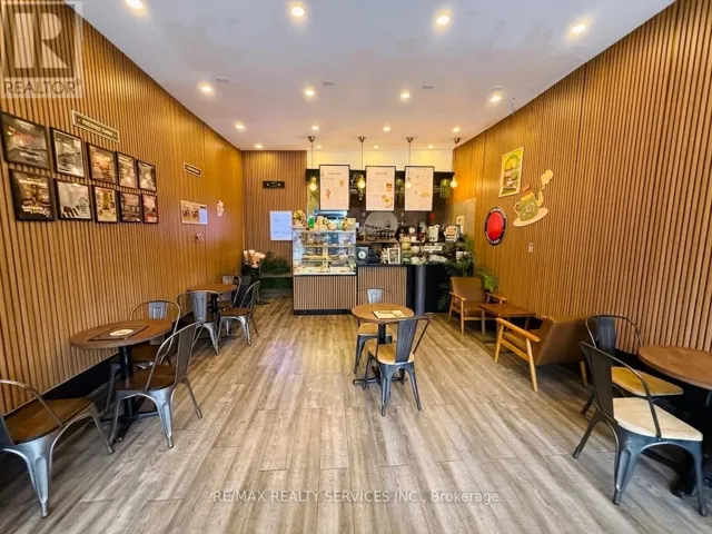 13 QUEEN STREET W, Brampton (Downtown Brampton), Ontario L6Y1L9