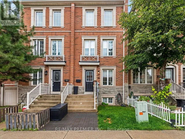 48 ODOARDO DI SANTO CIRCLE, Toronto (Downsview-Roding-CFB), Ontario M3L0E7