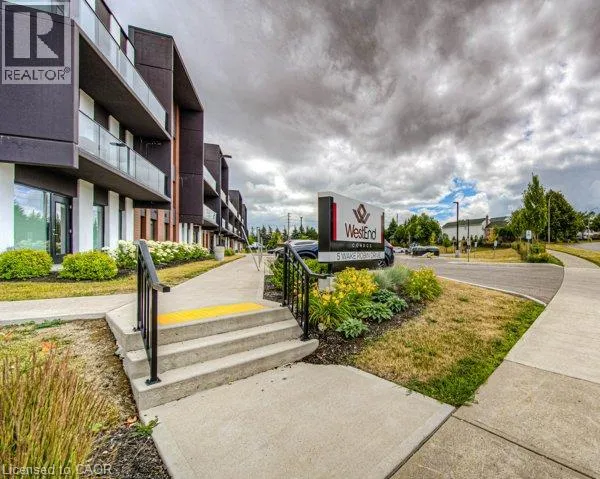 5 WAKE ROBIN Drive Unit# 107, Kitchener, Ontario N2E0H6