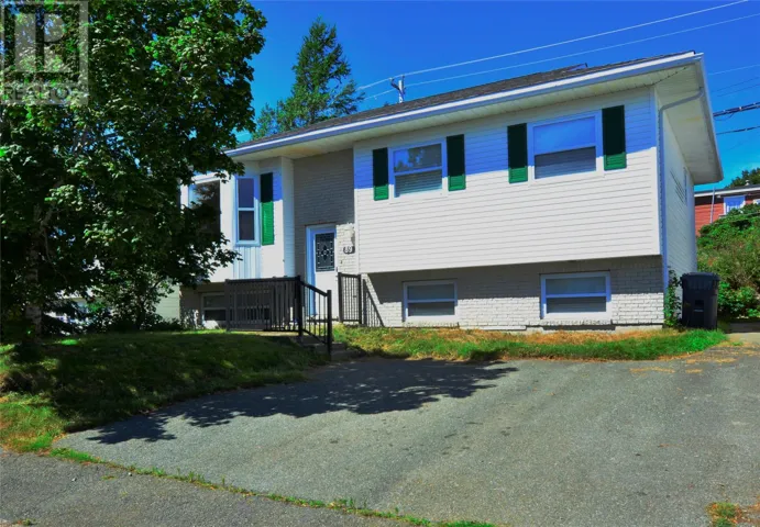 89 Carlisle Drive, Paradise, Newfoundland & Labrador A1L1E7