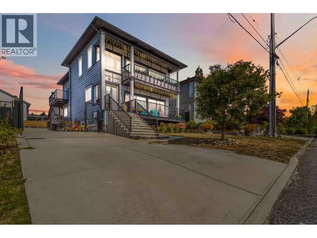 2237 DUBLIN STREET, New Westminster, British Columbia V3M3B2
