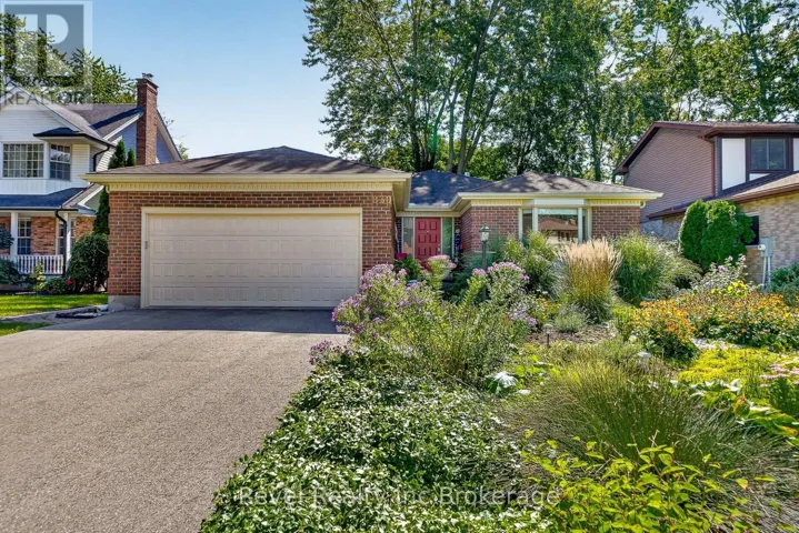 830 BERKSHIRE DRIVE, Woodstock (Woodstock - North), Ontario N4S8R5