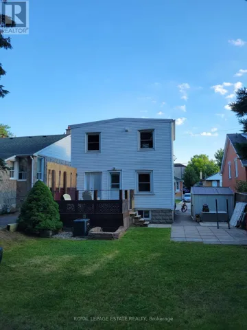 UPPER - 13 PINEGROVE AVENUE, Toronto (Birchcliffe-Cliffside), Ontario M1N2G3