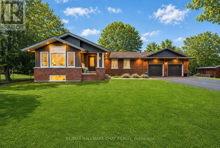1587 MOUNT ALBERT ROAD, East Gwillimbury (Sharon), Ontario L0G1V0