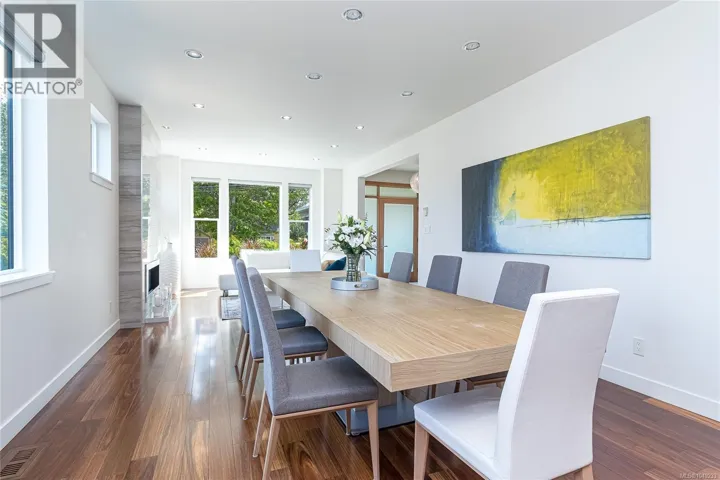 1518 Shorncliffe Rd, Saanich, British Columbia V8P2T4