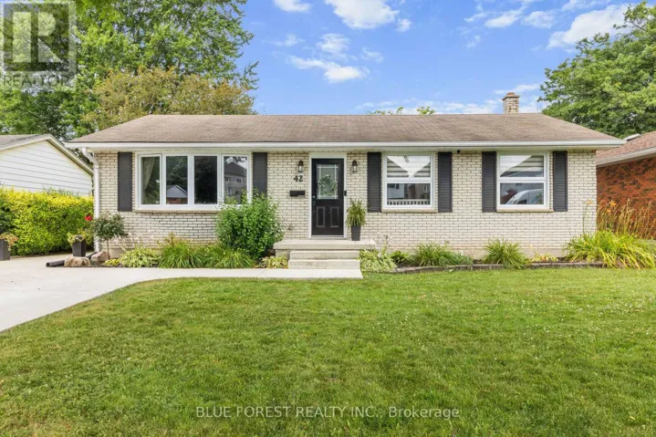 42 DUNWICH DRIVE, St. Thomas, Ontario N5R4T9