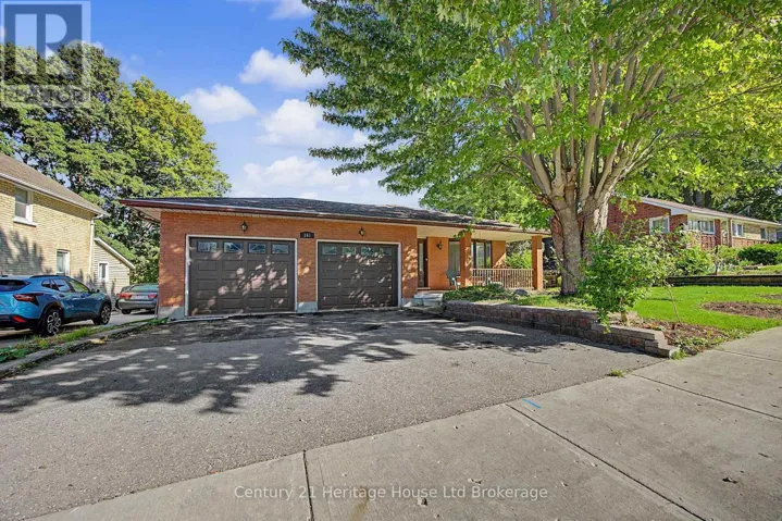 165 PARK ROW, Woodstock (Woodstock - South), Ontario N4S1V9