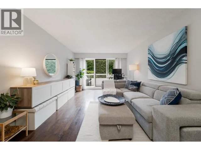 303 2450 CORNWALL AVENUE, Vancouver, British Columbia V6K1B8