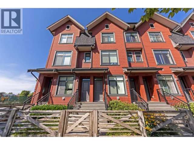 5835 WALES STREET, Vancouver, British Columbia V5R0E6