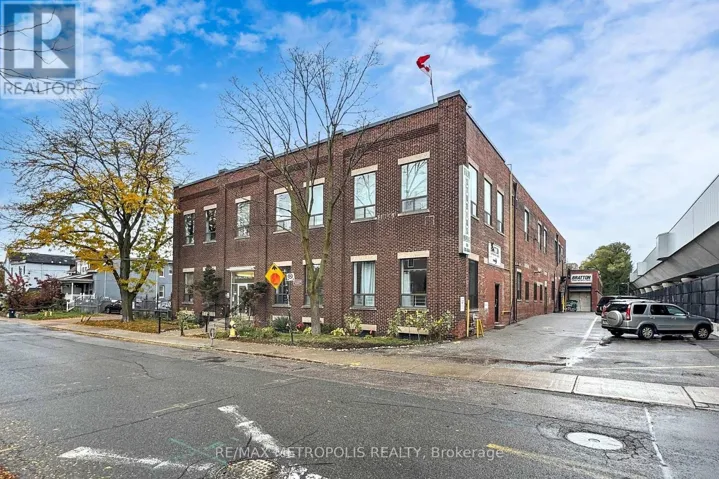 STUDIO 5 - 258 WALLACE AVENUE, Toronto (Dovercourt-Wallace Emerson-Junction), Ontario M6P3M9