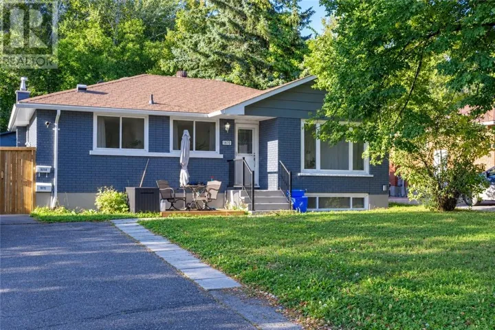 1870 Courtland, Sudbury, Ontario P3A1J8