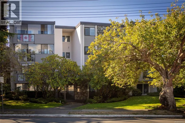 402 1157 Fairfield Rd, Victoria, British Columbia V8V3A9