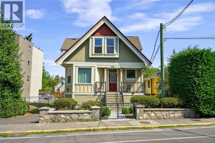 3 1376 Pandora Ave, Victoria, British Columbia V8R1A3