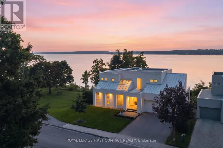 51 KEMPENFELT DRIVE, Barrie (North Shore), Ontario L4M1B8