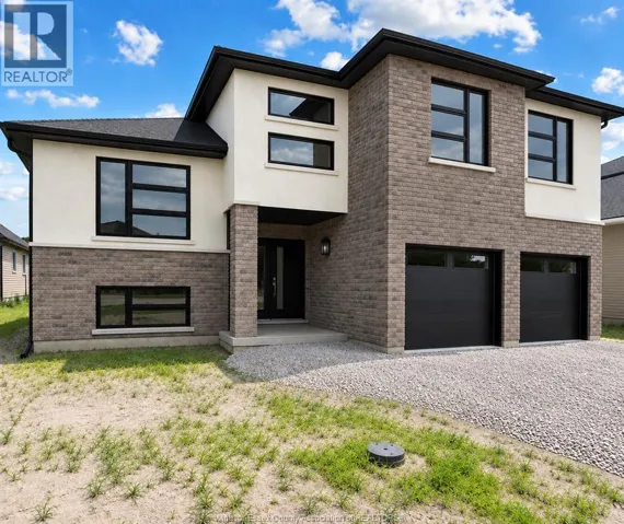 2410 PARTINGTON, Windsor, Ontario N9E0A8